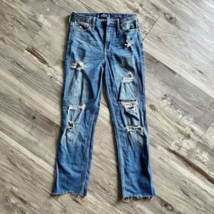 Hollister High Rise Slim Straight Jeans